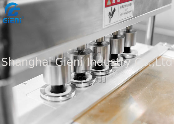 Machine semi automatique de fabricant de rouge à lèvres du contrat SS304 1500pcs/H