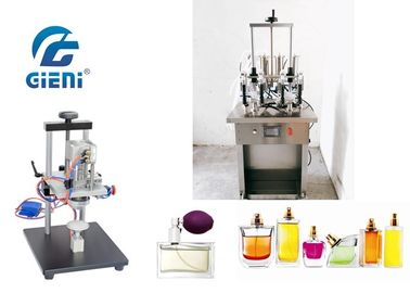 Un bon prix. Machine semi automatique 10-20bot/Min de fabrication de vernis à ongles de 4 becs avec le sertisseur en ligne