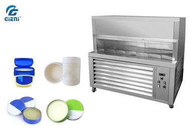 Un bon prix. Opération facile de refroidissement de plate-forme de machine de remplissage de VASELINE de haute performance en ligne