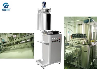 Un bon prix. Six machines de remplissage de lotion de corps de VASELINE de becs avec la pompe à engrenages en ligne