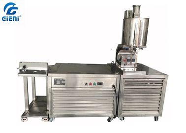 Un bon prix. Machine manuelle à faible bruit de production de rouge à lèvres, machine de remplissage de Cosmatic de couleur en ligne